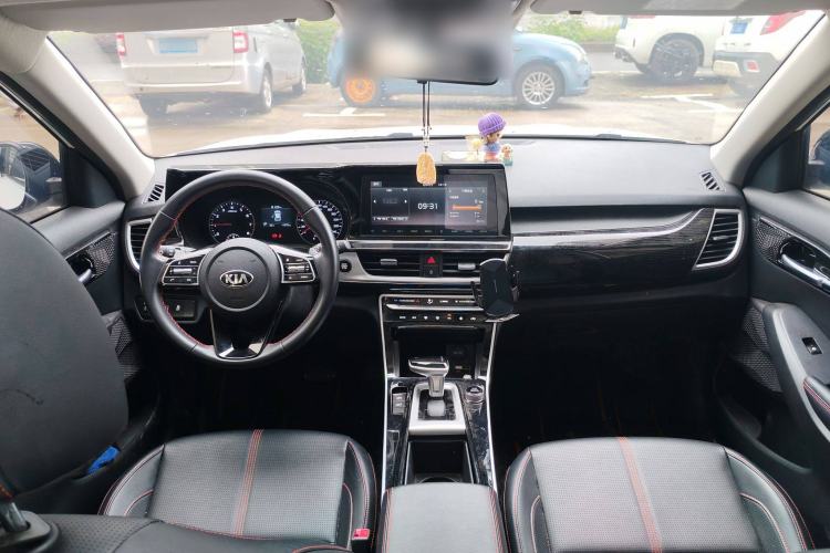 Used Kia KX3 2020 1.5L CVT Trend Edition Interior 1