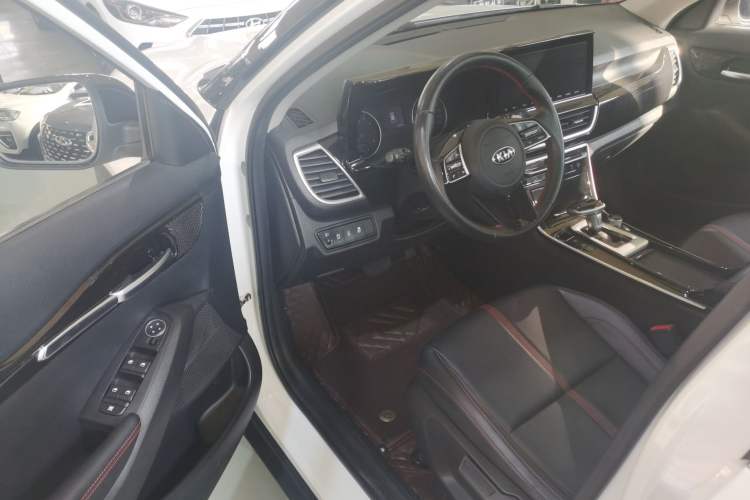 Used Kia KX3 2020 1.5L CVT Trend Edition Interior 2