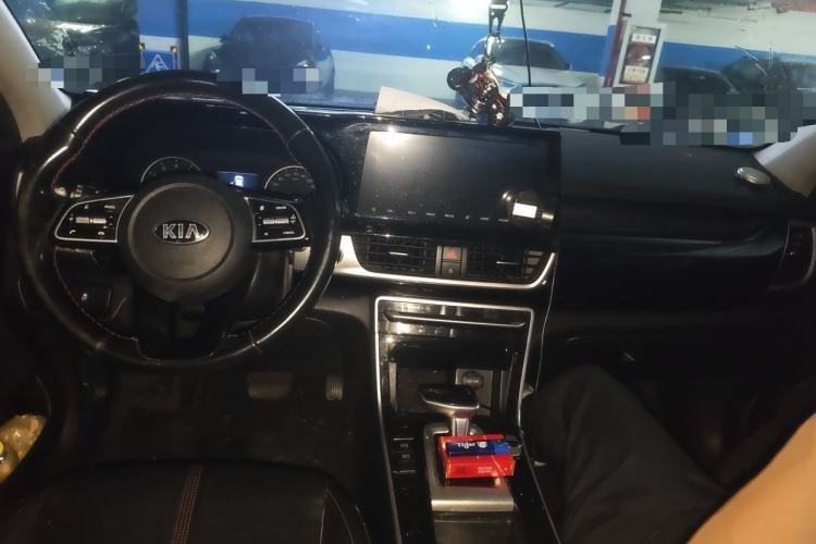 Used Kia KX3 2020 1.5L CVT Trend Edition Interior 2