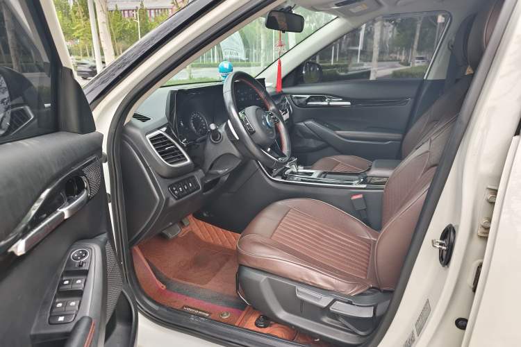 Used Kia KX3 2020 1.5L CVT Trend Edition Interior 2