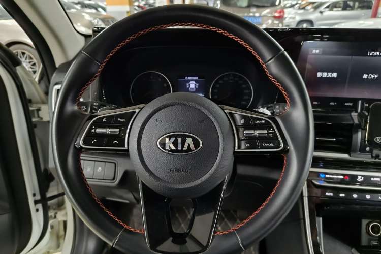 Used Kia KX3 2020 1.5L CVT Trend Edition Interior 2