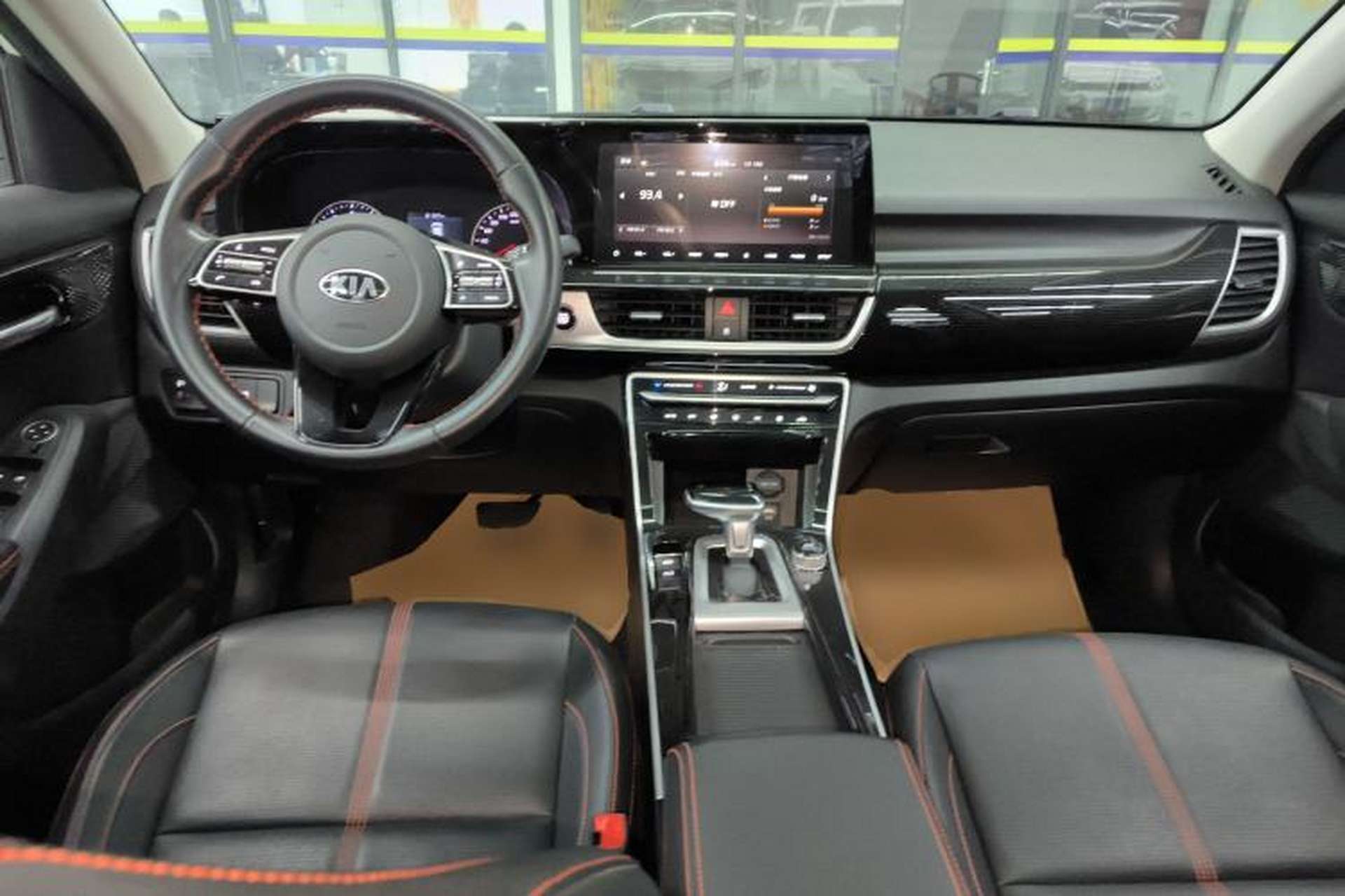Used Kia KX3 2020 1.5L CVT Trend Edition Interior 2