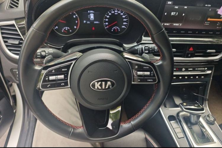Used Kia KX3 2020 1.5L CVT Trend Edition Interior 3