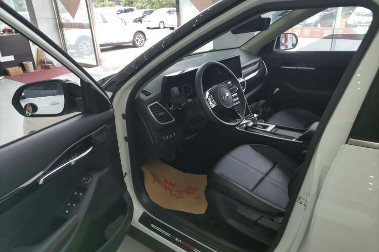 Used Kia KX3 2020 1.5L CVT Trend Edition Interior 3