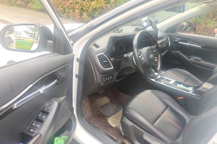 Used Kia KX3 2020 1.5L CVT Trend Edition Interior 3