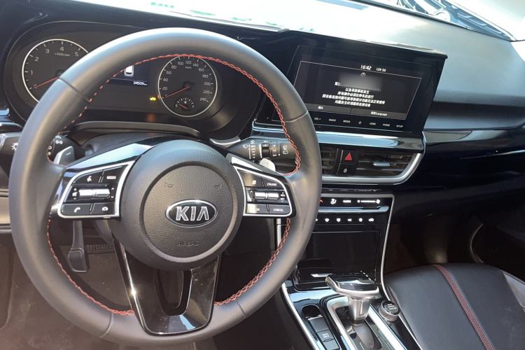 Used Kia KX3 2020 1.5L CVT Trend Edition Interior 3