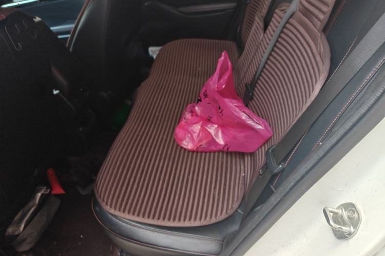 Used Kia KX3 2020 1.5L CVT Trend Edition Interior 4