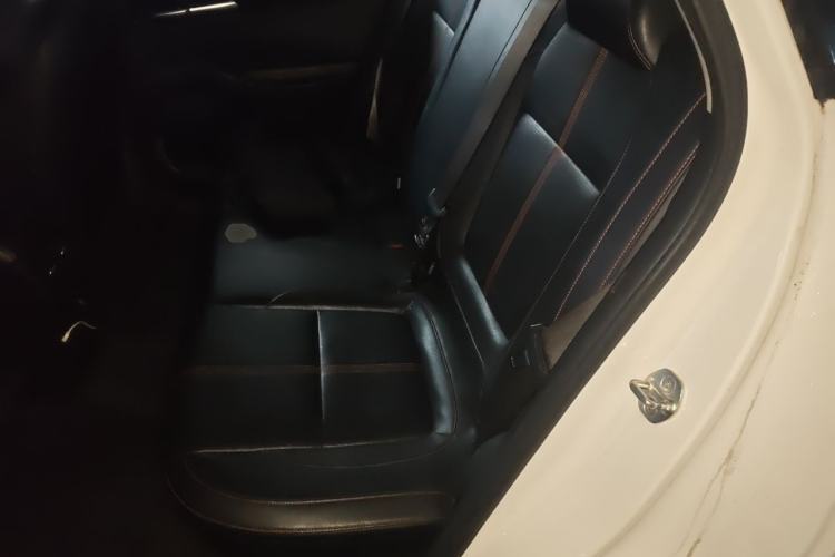 Used Kia KX3 2020 1.5L CVT Trend Edition Interior 4