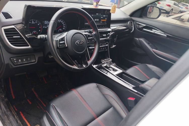Used Kia KX3 2020 1.5L CVT Trend Edition Interior 4