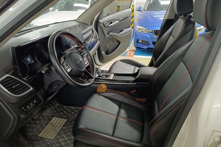 Used Kia KX3 2020 1.5L CVT Trend Edition Interior 4