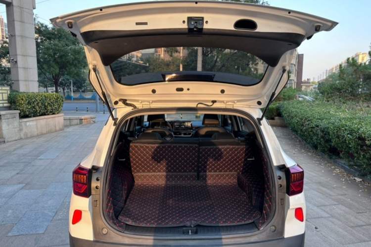 Used Kia KX3 2020 1.5L CVT Trend Edition Interior 6