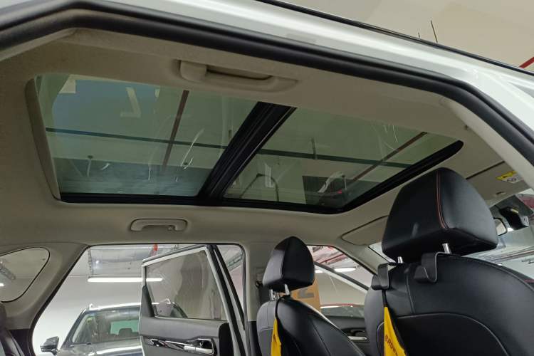 Used Kia KX3 2020 1.5L CVT Trend Edition Interior 6