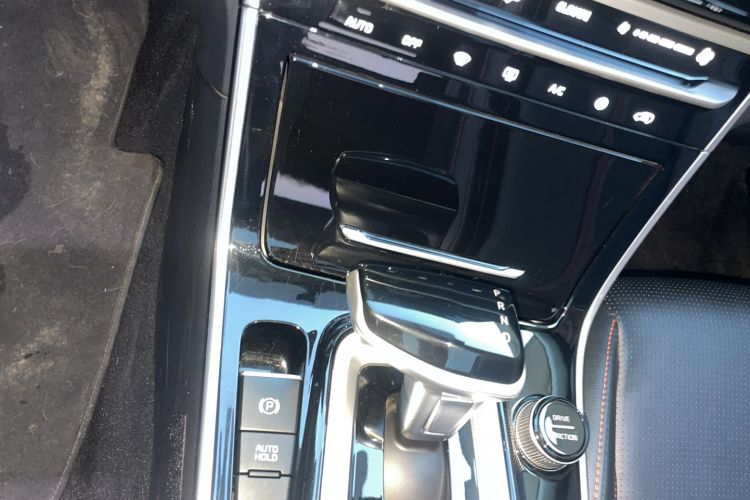 Used Kia KX3 2020 1.5L CVT Trend Edition Interior 6