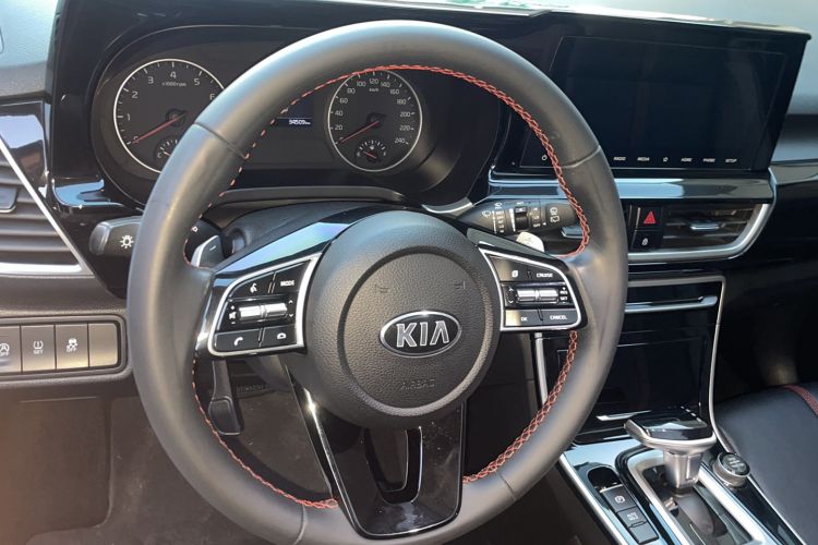 Used Kia KX3 2020 1.5L CVT Trend Edition Interior 7