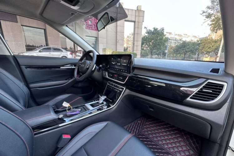 Used Kia KX3 2020 1.5L CVT Trend Edition Interior 9