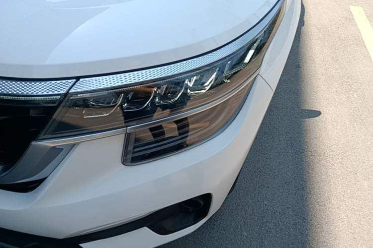 Used Kia KX3 2020 1.5L CVT Trend Edition Left Front Headlight
