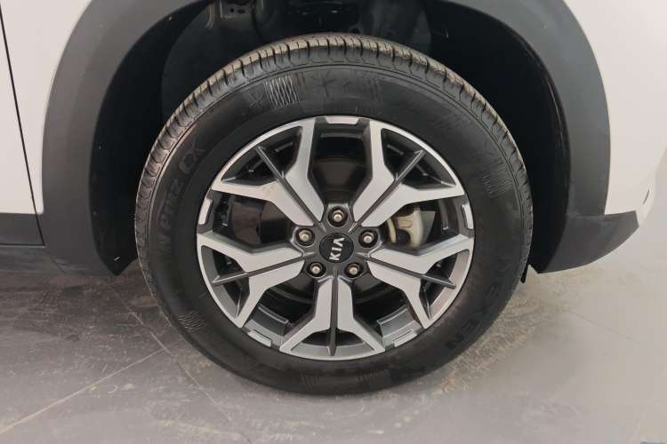 Used Kia KX3 2020 1.5L CVT Trend Edition Left Front Wheel Hub