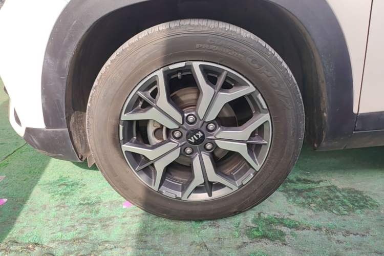 Used Kia KX3 2020 1.5L CVT Trend Edition Left Front Wheel Hub
