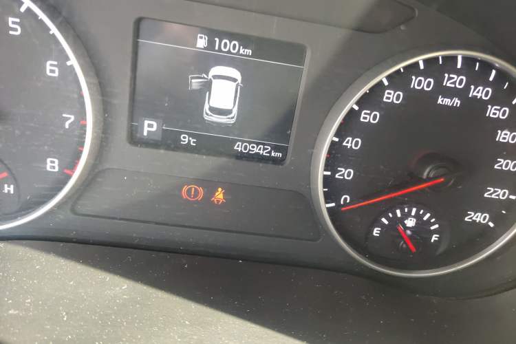 Used Kia KX3 2020 1.5L CVT Trend Edition Odometer Close Up