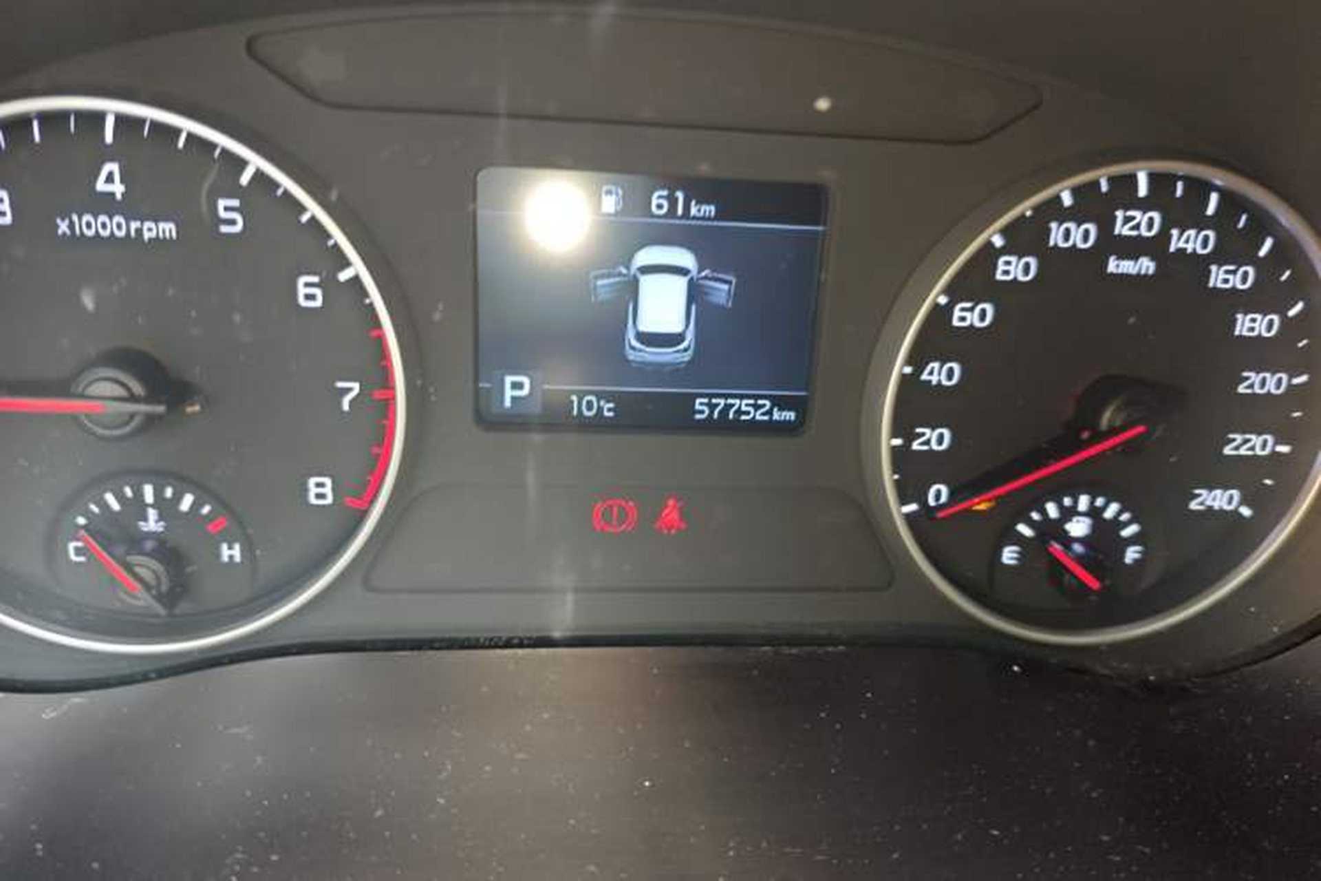 Used Kia KX3 2020 1.5L CVT Trend Edition Odometer Close Up