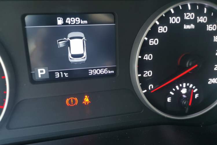 Used Kia KX3 2020 1.5L CVT Trend Edition Odometer Close Up