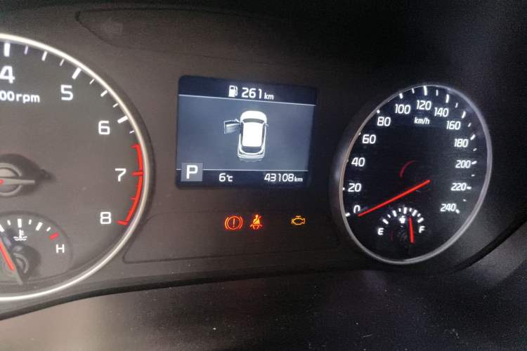 Used Kia KX3 2020 1.5L CVT Trend Edition Odometer Close Up