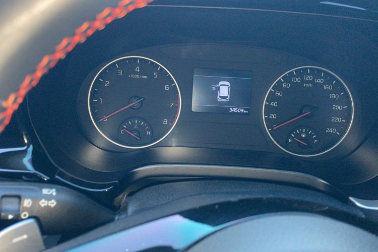 Used Kia KX3 2020 1.5L CVT Trend Edition Odometer Close Up