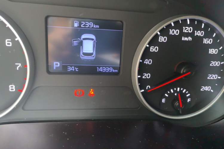 Used Kia KX3 2020 1.5L CVT Trend Edition Odometer Close Up