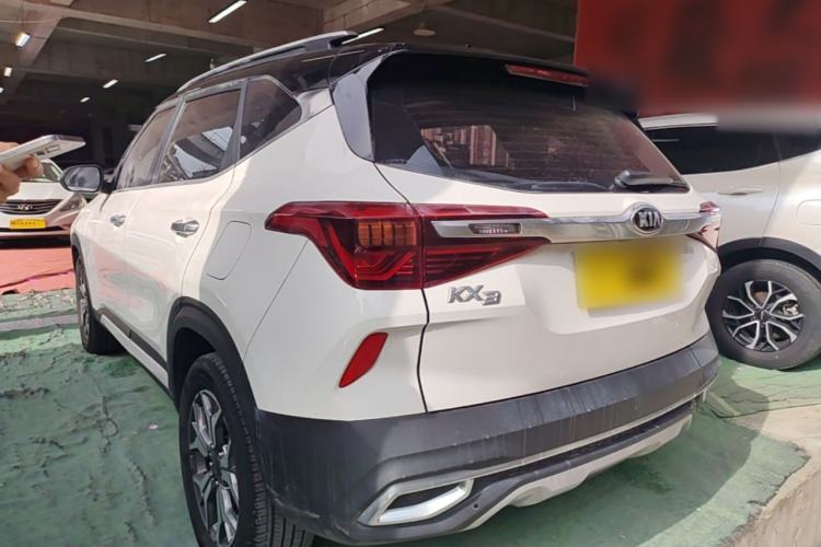 Used Kia KX3 2020 1.5L CVT Trend Edition Rear Left 45 Deg