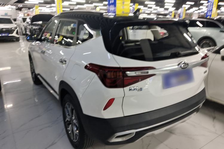 Used Kia KX3 2020 1.5L CVT Trend Edition Rear Left 45 Deg