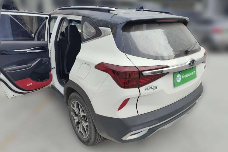 Used Kia KX3 2020 1.5L CVT Trend Edition Rear Left 45 Deg