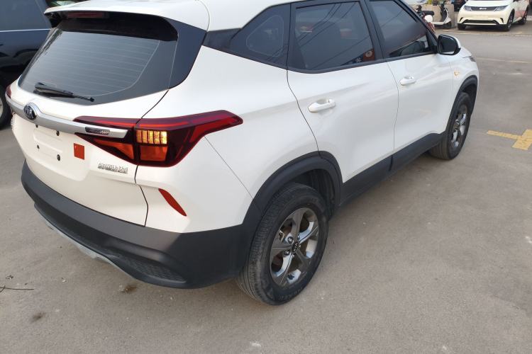 Used Kia KX3 2020 1.5L CVT Comfort Edition Rear Right 45 Deg