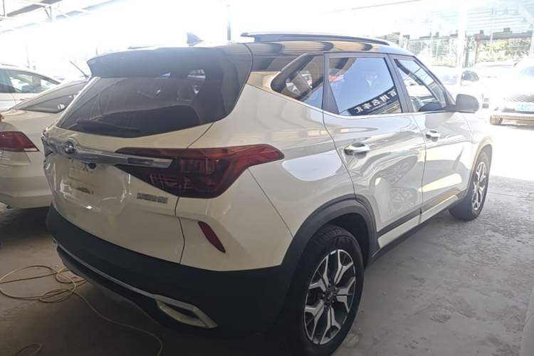 Used Kia KX3 2020 1.5L CVT Trend Edition Rear Right 45 Deg
