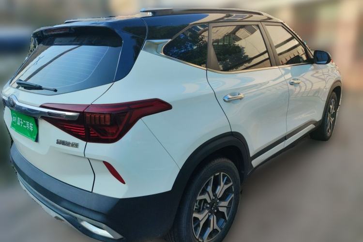 Used Kia KX3 2020 1.5L CVT Trend Edition Rear Right 45 Deg