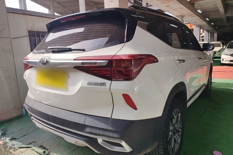 Used Kia KX3 2020 1.5L CVT Trend Edition Rear Right 45 Deg
