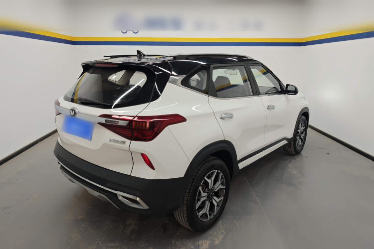 Used Kia KX3 2020 1.5L CVT Trend Edition Rear Right 45 Deg