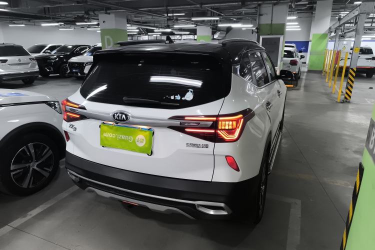 Used Kia KX3 2020 1.5L CVT Trend Edition Rear Right 45 Deg