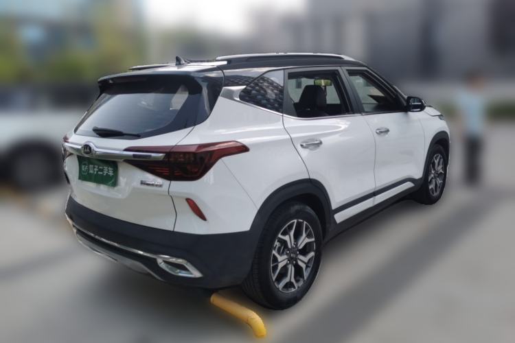 Used Kia KX3 2020 1.5L CVT Trend Edition Rear Right 45 Deg