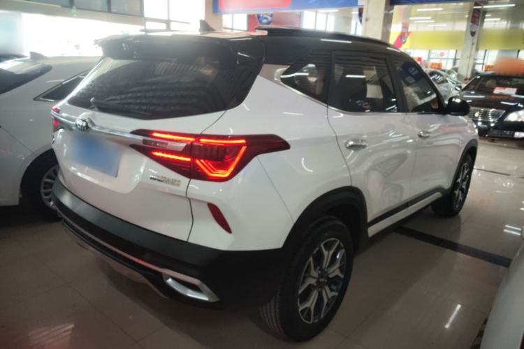 Used Kia KX3 2020 1.5L CVT Trend Edition Rear Right 45 Deg