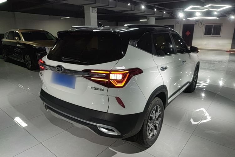 Used Kia KX3 2020 1.5L CVT Trend Edition Rear Right 45 Deg