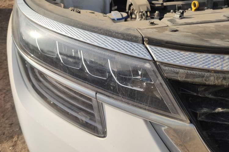 Used Kia KX3 2020 1.5L CVT Trend Edition Right Front Headlight