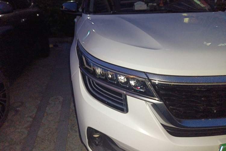 Used Kia KX3 2020 1.5L CVT Trend Edition Right Front Headlight