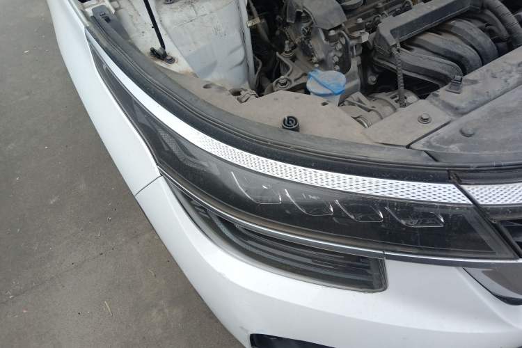 Used Kia KX3 2020 1.5L CVT Trend Edition Right Front Headlight