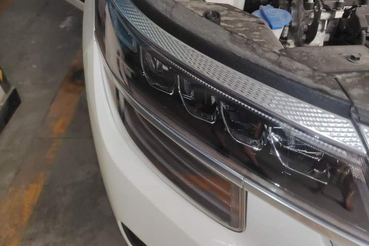 Used Kia KX3 2020 1.5L CVT Trend Edition Right Front Headlight