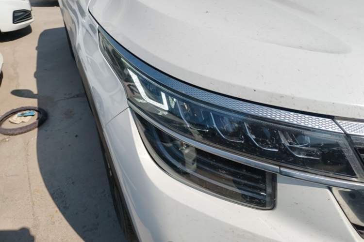 Used Kia KX3 2020 1.5L CVT Trend Edition Right Front Headlight