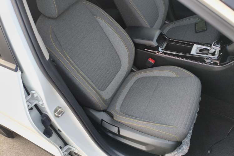 Used Kia KX3 2020 1.5L CVT Comfort Edition Right Front Seat
