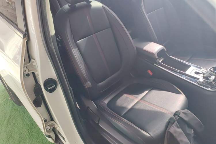 Used Kia KX3 2020 1.5L CVT Trend Edition Right Front Seat