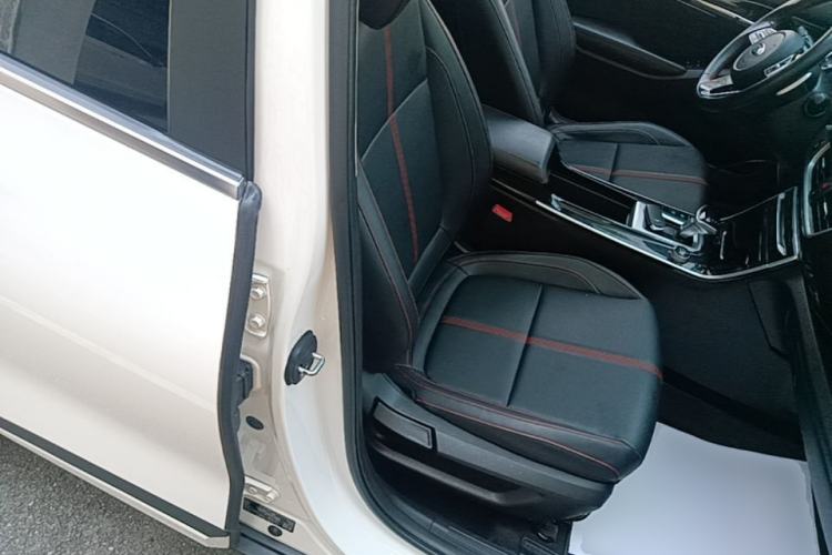 Used Kia KX3 2020 1.5L CVT Trend Edition Right Front Seat