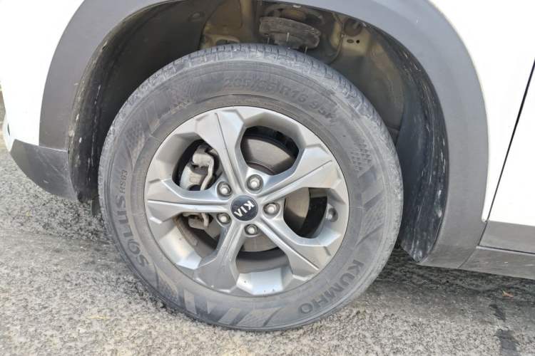 Used Kia KX3 2020 1.5L CVT Comfort Edition Right Front Wheel Hub
