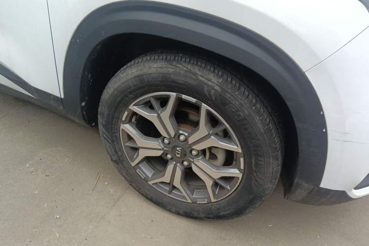 Used Kia KX3 2020 1.5L CVT Trend Edition Right Front Wheel Hub